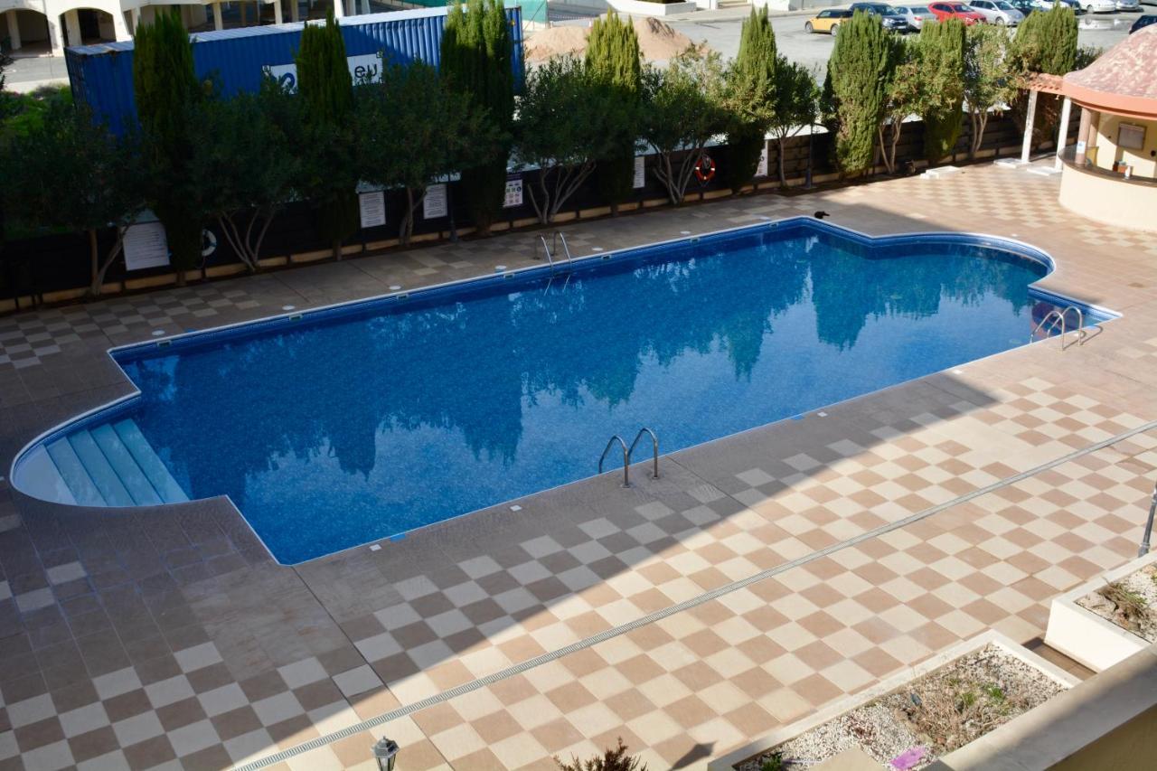 Queens Gardens - Kato Paphos - Next To Kings Ave Mall --- By Yiota Apartment Exterior photo